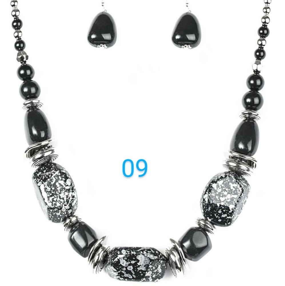 Paparazzi jewelry necklace set black and silver